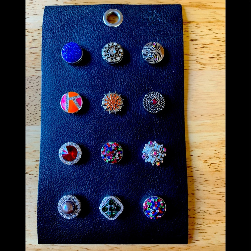 Snap charms